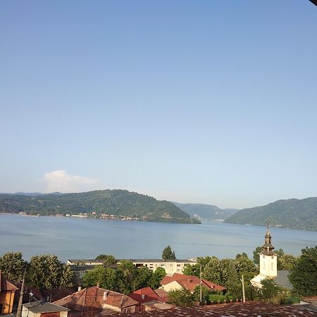 Hotel Casa Rebeca Orszowa Zewnętrze zdjęcie
