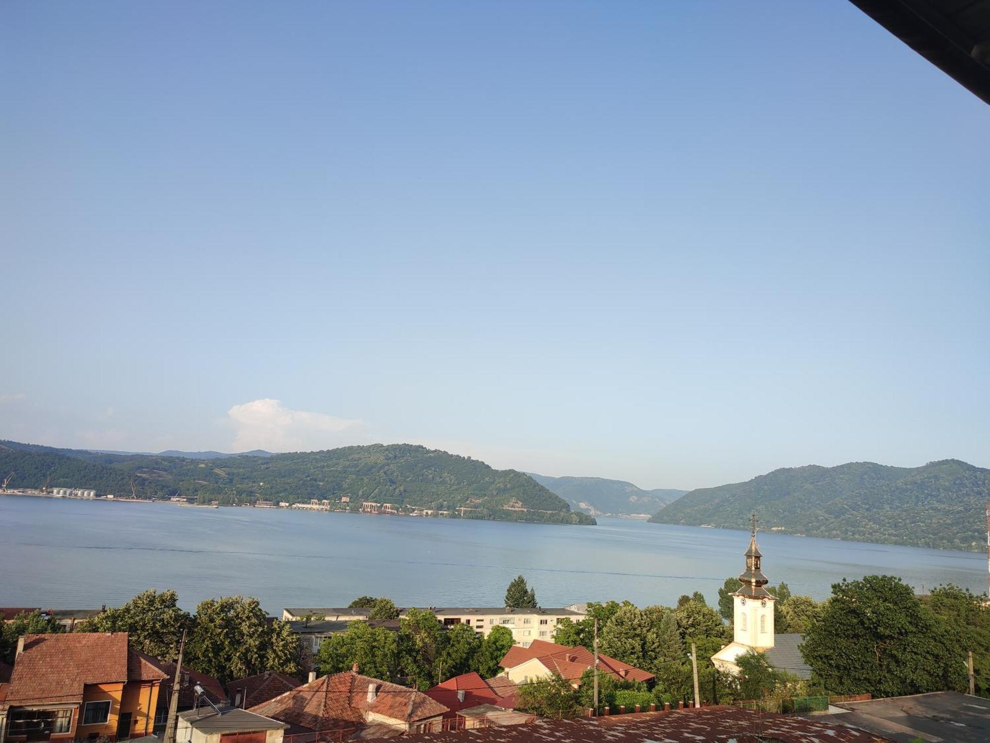 Hotel Casa Rebeca Orszowa Zewnętrze zdjęcie